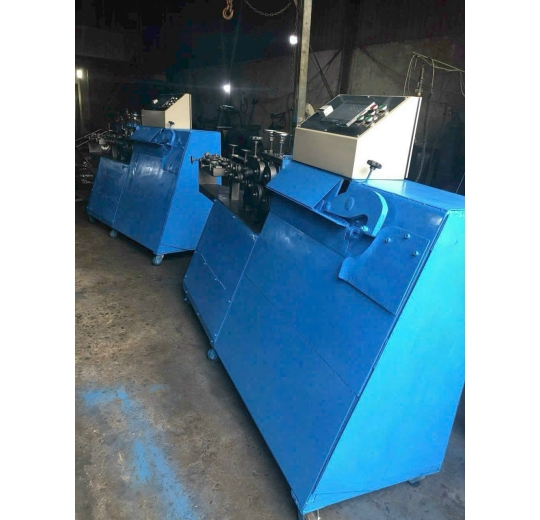Máy bẻ đai tự động