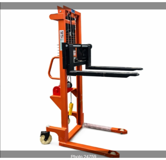 Xe nâng tay cao càng V 2Tx1.6M